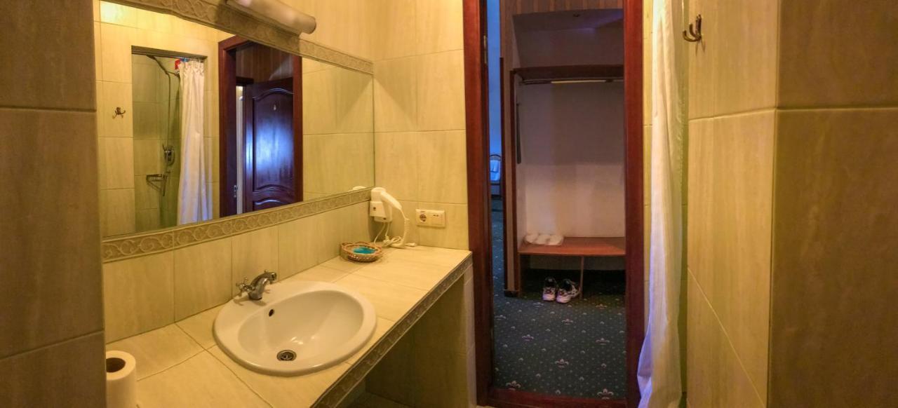 Pivdenna Brama Khmelʼnytsʼkyy Extérieur photo